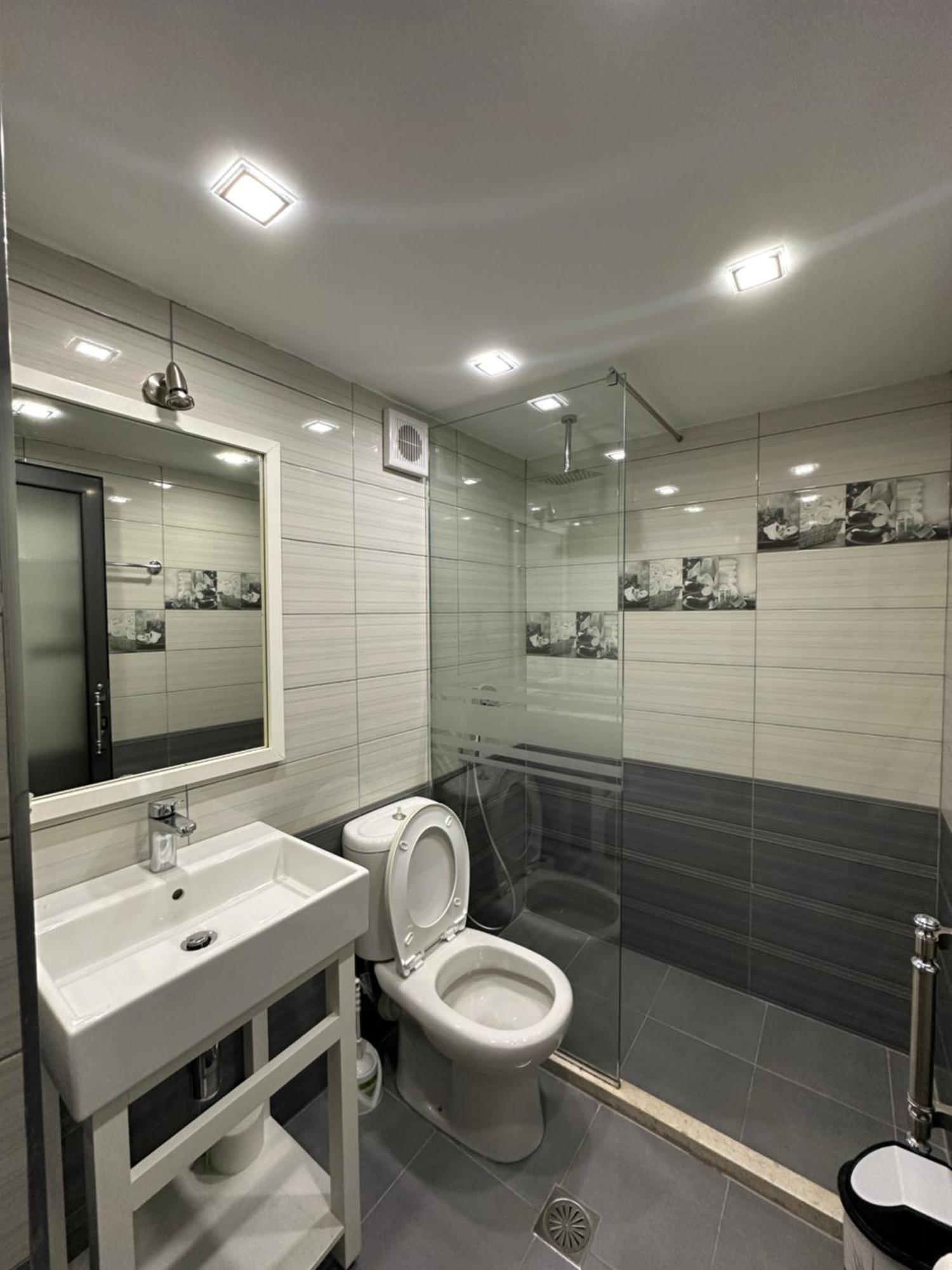 Appartement Luxy Coral Aparts à Saranda Extérieur photo
